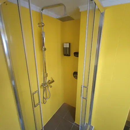Cozy Apt! Friends & Family - Private Paid Parking Apartment Thessaloniki